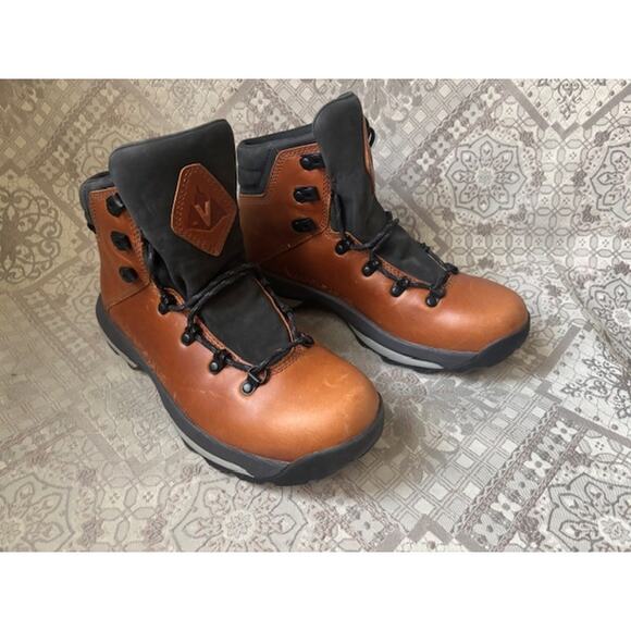 Vasque St. Elias Waterproof Leather Hiking Boots Women's Size 9 New - Picture 1 of 5